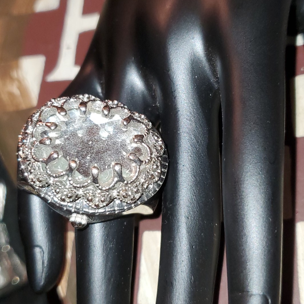 Nice Clock Ring